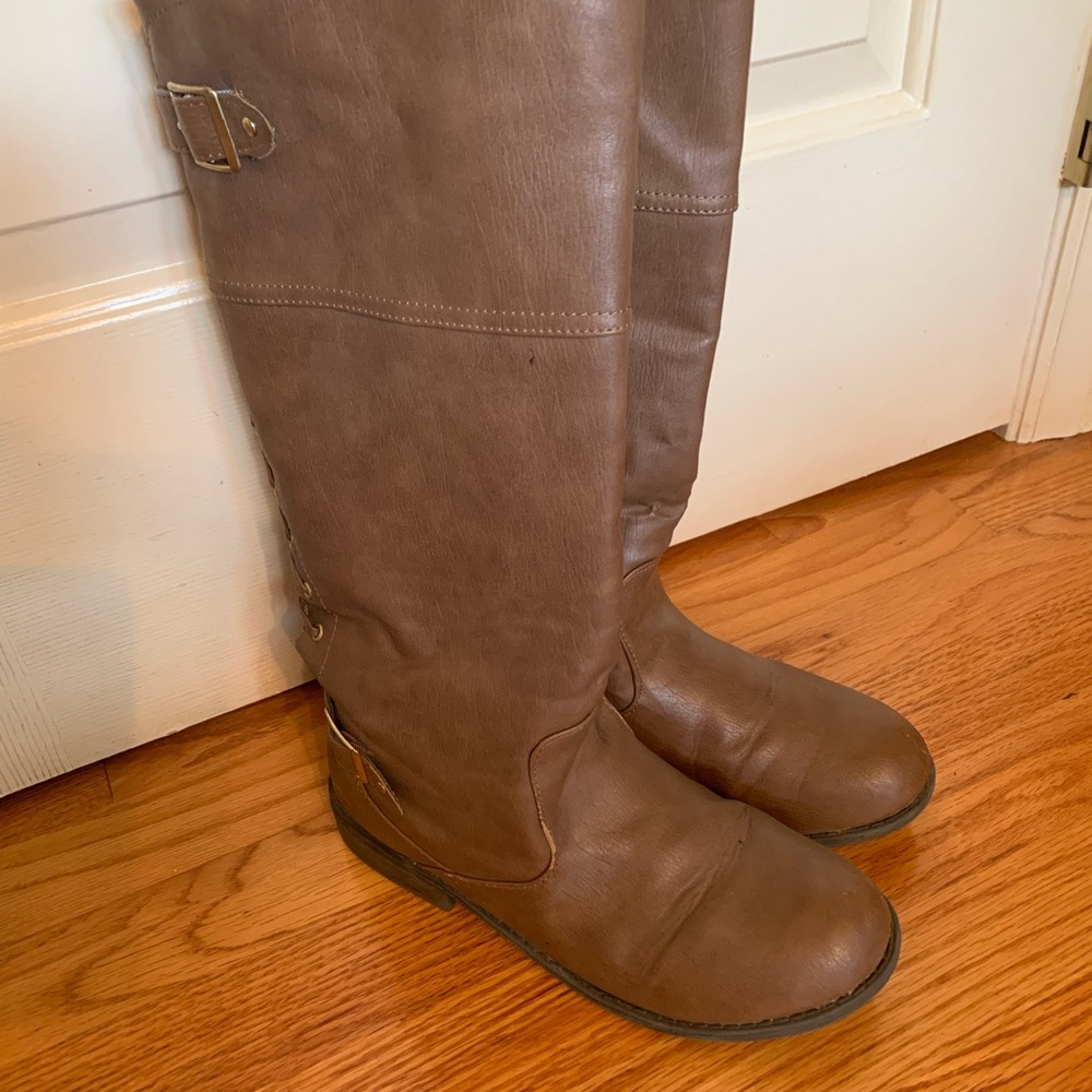 Girls Justice boots . Size Teens/ women’s 8.
